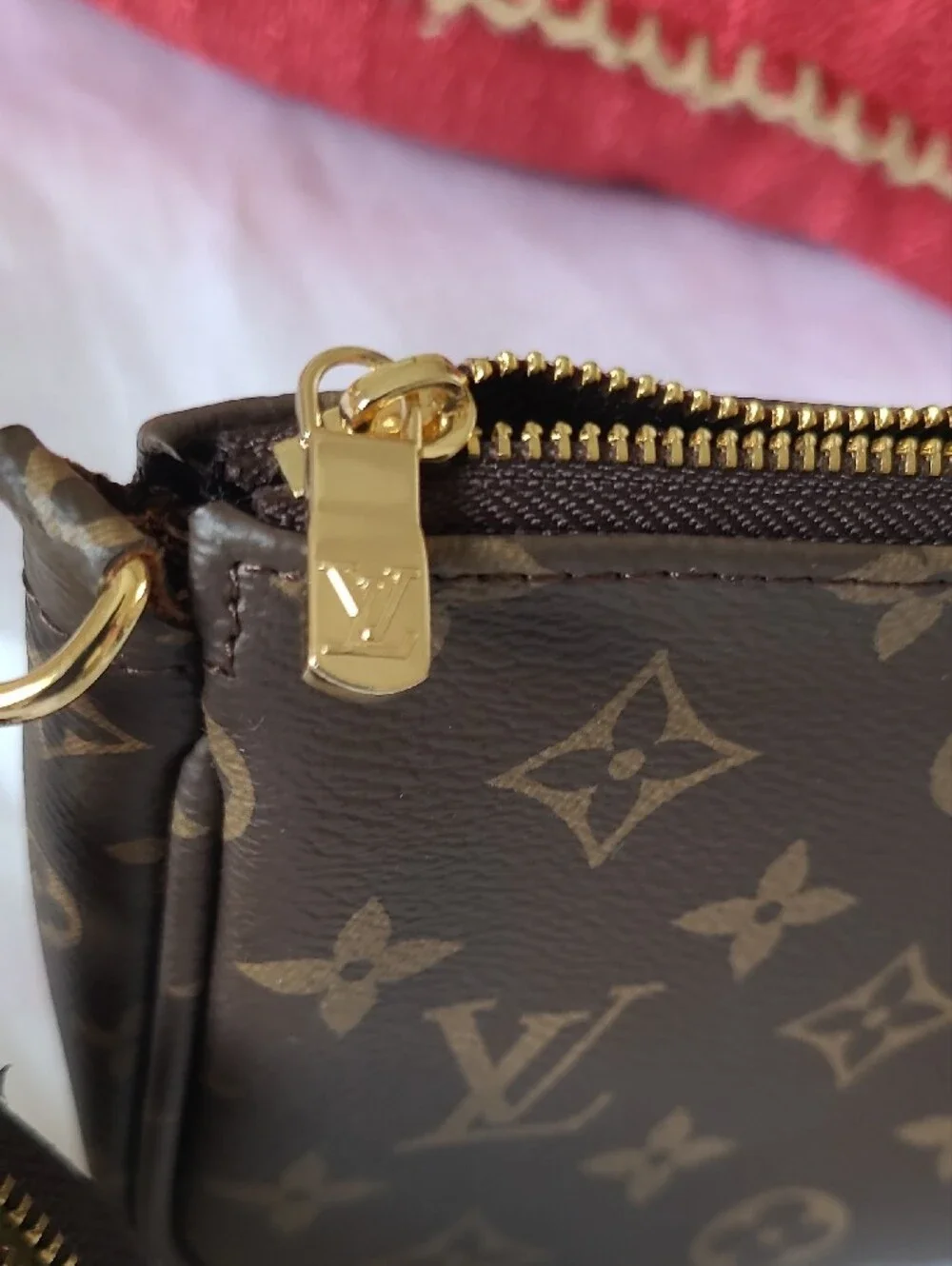 Louis Vuitton Look-A-Like Brown Monogram Crossbody with Gold Hardware - Picture 6 of 12